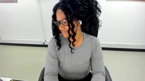 karla_cg online show from August 4, 9:06 pm