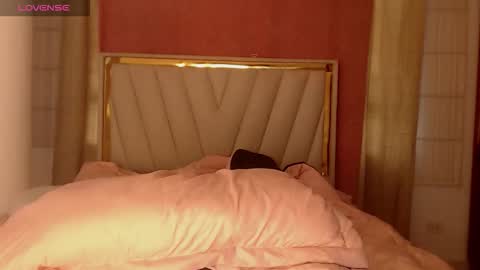 Snapshot of karla_charloby chatting on November 6, 1:34 pm Karla online show from November 6, 1:34 pm