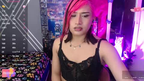 karla online show from April 28, 9:47 am
