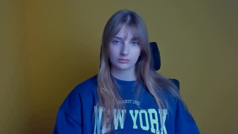 Snapshot of karla_flower chatting on September 25, 11:14 am Karla online show from September 25, 11:14 am