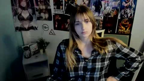 Snapshot of karla_flower chatting on October 26, 1:17 pm Karla online show from October 26, 1:17 pm