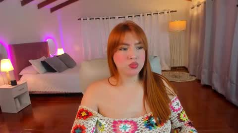 Snapshot of karla_hill_28 chatting on November 4, 3:38 am Karlita online show from November 4, 3:38 am