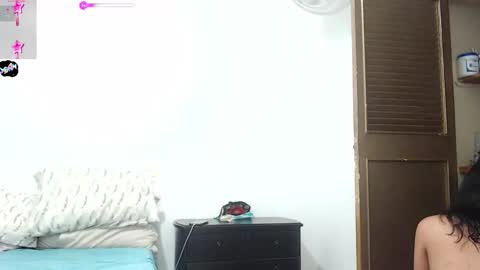 Snapshot of karla_kitten_ chatting on November 8, 11:14 pm Miss Karla online show from November 8, 11:14 pm