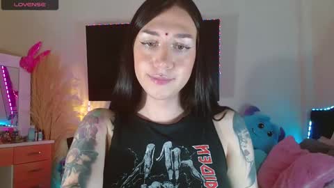 karla online show from December 5, 3:37 am