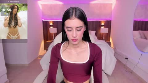 Snapshot of karlaa_james chatting on July 25, 11:08 am Karlaa online show from July 25, 11:08 am