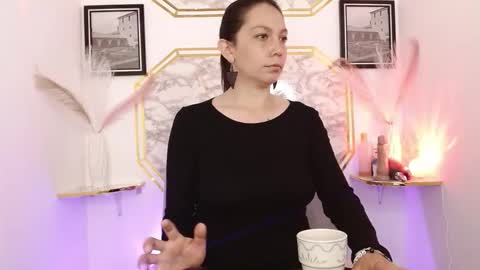 Karla online show from February 6, 1:25 pm