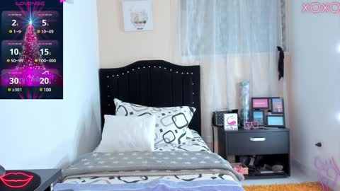 Snapshot of karlaalane chatting on December 8, 4:35 am Karla Lane online show from December 8, 4:35 am