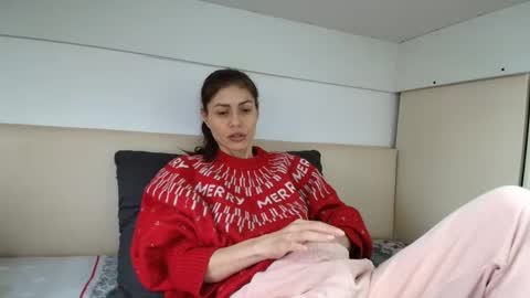 Snapshot of karladreamssex chatting on January 25, 8:31 am Crystyna online show from January 25, 8:31 am