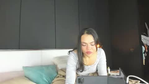 KarolCorreaT online show from March 18, 10:07 am