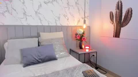 karlla_brown online show from April 23, 12:40 pm
