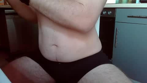 Snapshot of karlodi chatting on December 18, 8:53 am Kev online show from December 18, 8:53 am