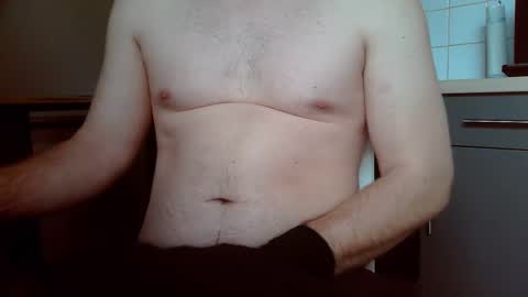 Snapshot of karlodi chatting on December 30, 9:37 am Kev online show from December 30, 9:37 am