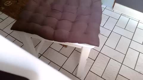 Snapshot of karlodi chatting on October 9, 8:01 am Kev online show from October 9, 8:01 am