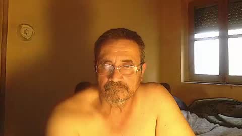 Snapshot of karlpal chatting on June 12, 6:40 pm karlpal online show from June 12, 6:40 pm