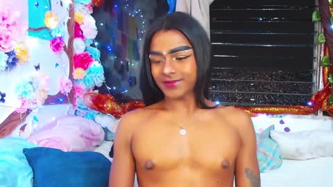 Snapshot of karly_coffe chatting on December 25, 2:25 am KARLY. online show from December 25, 2:25 am