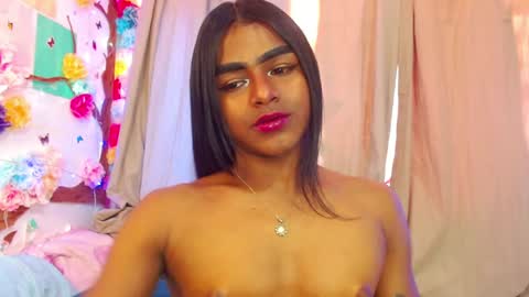 Snapshot of karly_coffe chatting on December 31, 3:31 pm KARLY. online show from December 31, 3:31 pm