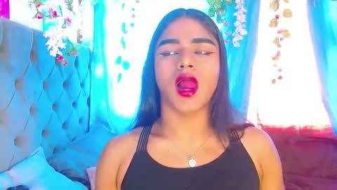 Snapshot of karly_coffe chatting on September 21, 12:07 pm KARLY. online show from September 21, 12:07 pm