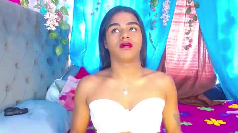 Snapshot of karly_coffe chatting on September 29, 11:37 am KARLY. online show from September 29, 11:37 am