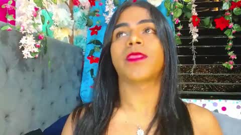 Snapshot of karly_coffe chatting on October 13, 7:08 am KARLY. online show from October 13, 7:08 am