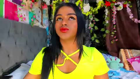 Snapshot of karly_coffe chatting on June 25, 9:47 am KARLY. online show from June 25, 9:47 am