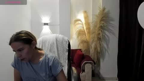 KARLYE online show from June 10, 2:45 am