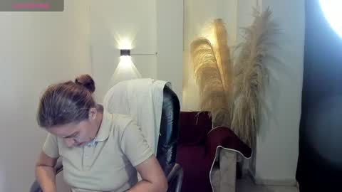 KARLYE online show from June 15, 2:03 am