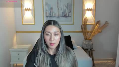 karlyy_ online show from January 8, 7:27 pm
