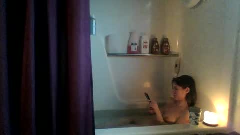 Karma Queen online show from February 19, 9:55 pm