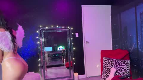 Snapshot of karmarosexx chatting on January 17, 1:03 pm KarmaRosexx online show from January 17, 1:03 pm