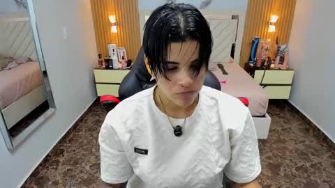 Karol and Luna online show from January 6, 7:17 pm