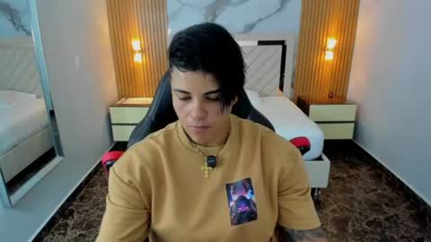 Snapshot of karolandluna chatting on June 26, 7:18 pm Karol and Luna online show from June 26, 7:18 pm