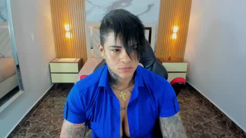 Snapshot of karolandluna chatting on July 4, 12:00 pm Karol and Luna online show from July 4, 12:00 pm