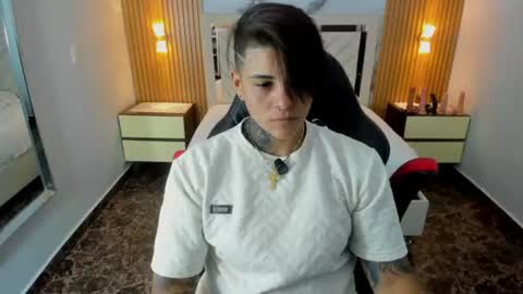 Snapshot of karolandluna chatting on July 28, 7:26 pm Karol and Luna online show from July 28, 7:26 pm