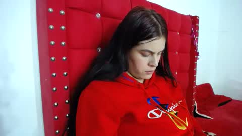 Snapshot of karolay_su chatting on February 7, 3:12 am ARIANNA online show from February 7, 3:12 am