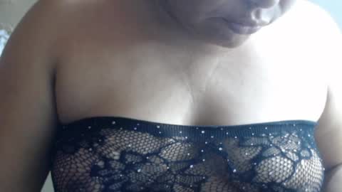 Snapshot of karolbb21 chatting on July 19, 1:37 pm karolbb21 online show from July 19, 1:37 pm