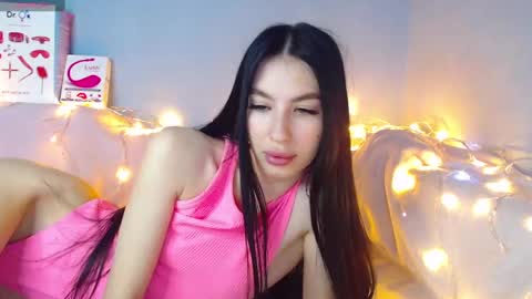 Snapshot of karolina_hottie_ chatting on January 11, 7:17 am Kira online show from January 11, 7:17 am