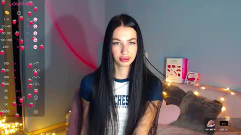 Snapshot of karolina_hottie_ chatting on September 13, 2:22 am Kira online show from September 13, 2:22 am