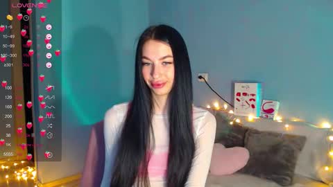 Snapshot of karolina_hottie_ chatting on September 15, 2:22 am Kira online show from September 15, 2:22 am