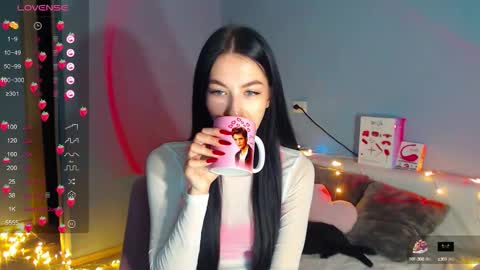 Snapshot of karolina_hottie_ chatting on September 20, 1:06 am Kira online show from September 20, 1:06 am