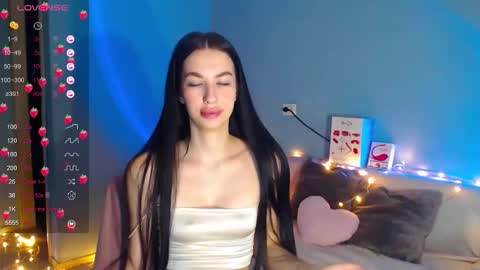 Snapshot of karolina_hottie_ chatting on September 27, 2:38 am Kira online show from September 27, 2:38 am