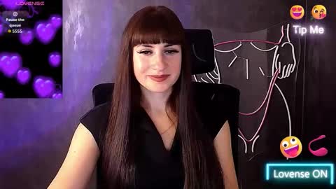 Caroline online show from October 4, 8:34 am