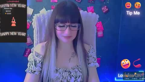 Caroline online show from May 1, 5:56 am
