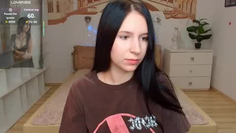 Karolina online show from June 8, 5:30 am
