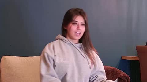 karolinahill online show from February 22, 1:07 am