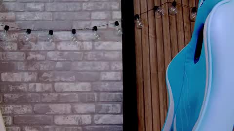 Snapshot of karoline121 chatting on March 6, 5:43 pm karoline121 online show from March 6, 5:43 pm