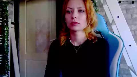 Snapshot of karoline121 chatting on March 8, 8:00 am karoline121 online show from March 8, 8:00 am