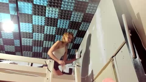 Snapshot of karoline121 chatting on September 11, 7:47 pm karoline121 online show from September 11, 7:47 pm