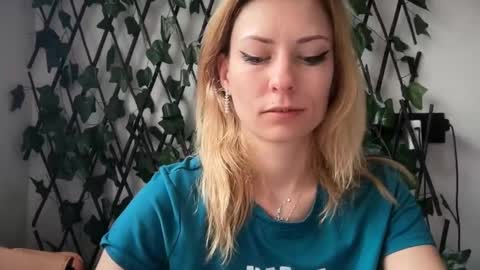 karoline121 online show from February 6, 10:18 am