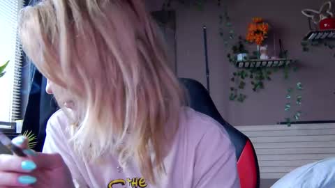 karoline121 online show from February 8, 7:01 am