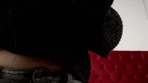 Snapshot of karolineburnx chatting on February 19, 2:44 am Isa online show from February 19, 2:44 am